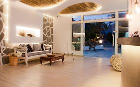 Malibu Studios & Bungalows